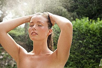 拳头公布《无畏契约》反作弊进展 遭遇作弊回滚机制